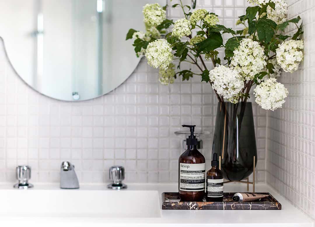 All about my AESOP skincare shelf / review / interior by Katarina Fischer - Editionnoire.com